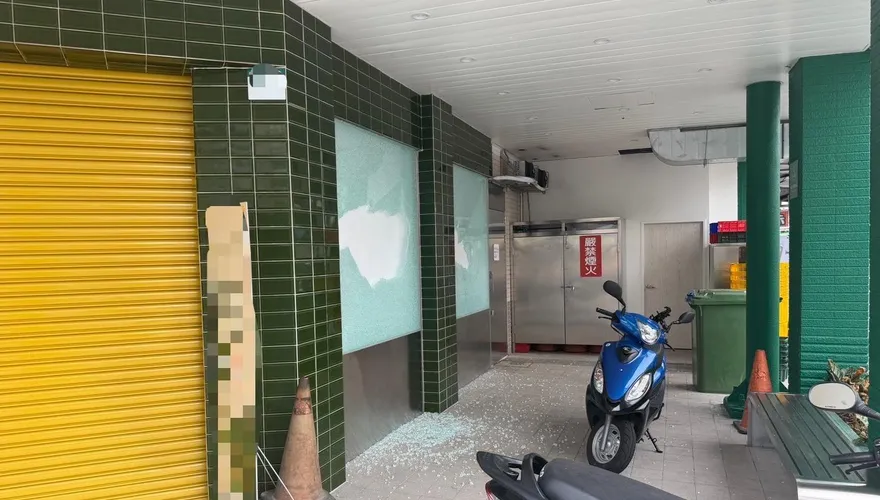 高雄27年歷史連鎖燒臘店「分店遇險」！才開4個月就被砸