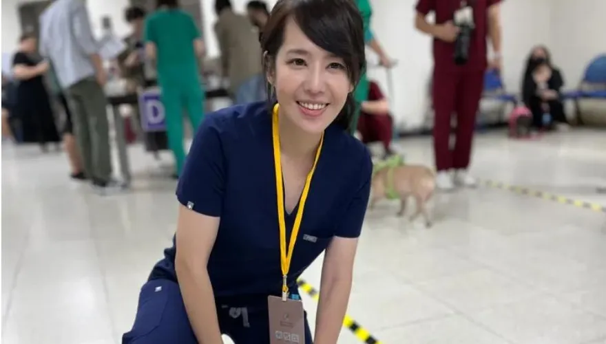 昔日台大女神更勵志！41歲「獸醫乃」凍齡合照辣翻網