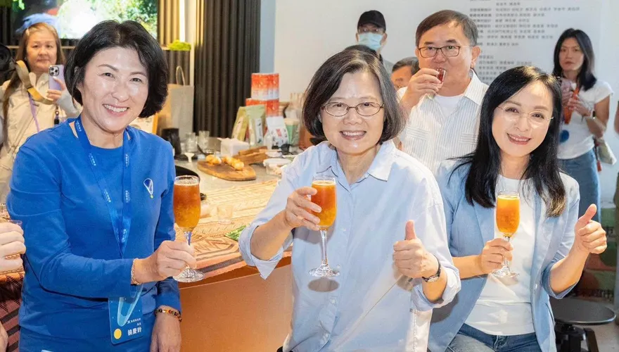 才剛出手整合台東綠營　蔡英文又同框饒慶鈴：好的政治是彼此接力