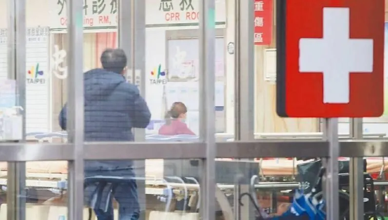 以為腸躁症！友看診倒地竟是大腸癌4期　專家曝親身經歷