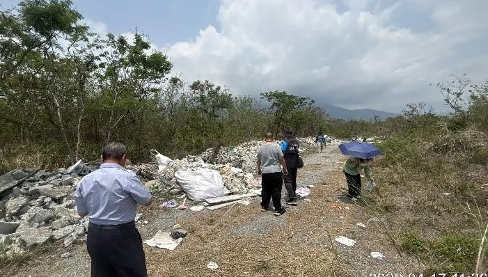 台東捷地爾再現非法棄置垃圾！縣府喊查　最重罰20萬