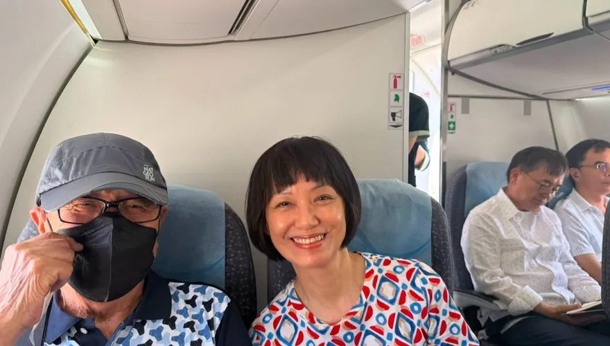 巧妙同框！與劉櫂豪搭同班機　賴坤成首鬆口：定會同台挺陳瑩