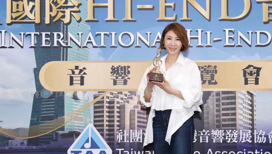 李翊君遭傳婚變、女兒非親生　氣炸現身駁斥：是睡在我床底下嗎？