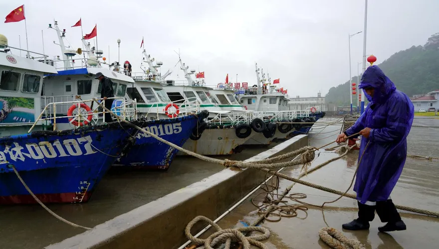 罕見！白海豚颱風逼近　廣東突對「台灣海峽南口」實施交管