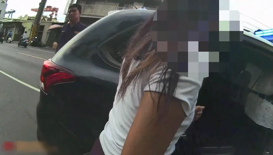 謊報妹妹身分躲查緝！高雄詐欺通緝女遭警「靈魂拷問」當場認栽