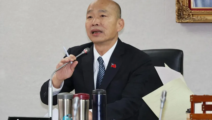 韓國瑜父親節暖心發文！李四川火速現身回應　網嗨翻喊4字