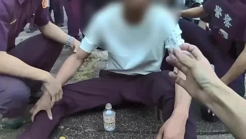 影/高雄男酒毒駕！瑪莎拉蒂友助陣嗆警　 慘吞24萬罰單