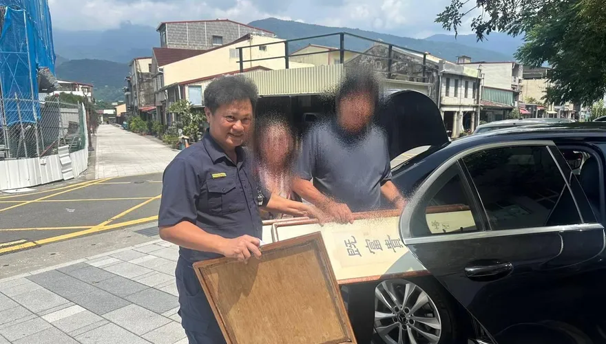 影/高雄民間美術館遭竊！警方跨區追查　恆春起獲20萬元名畫