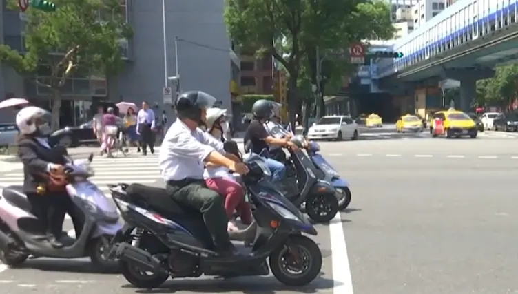 機車待轉別走捷徑　違規最高罰1800元
