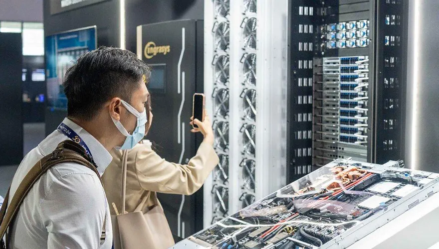 奇鋐Q2財報亮眼奔漲停！法人上調目標價3890元
