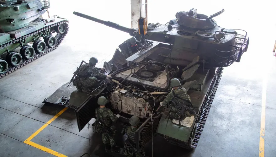 影/漢光42號M60A3戰車動「心臟手術」　陸勤部野戰搶修恢復戰力