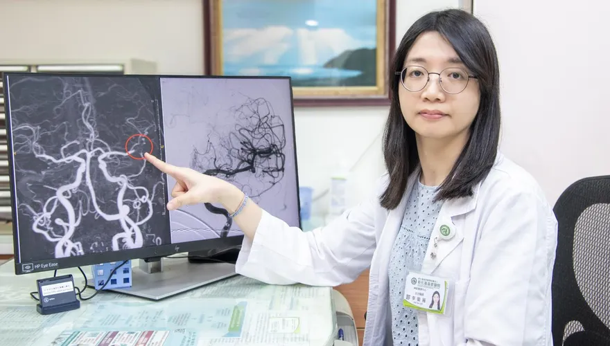 71歲婦中風住院又心跳驟停！一個月歷經兩度生死關