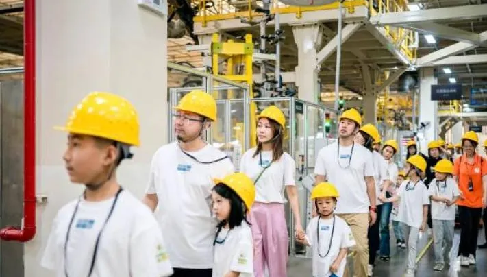 超夯新景點！陸「工業旅遊」看造汽車、釀醋　飆1.4兆台幣商機