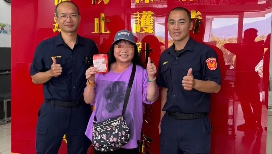 險變廢紙！民眾撿到中1.2萬彩券　新店警鷹眼尋獲失主