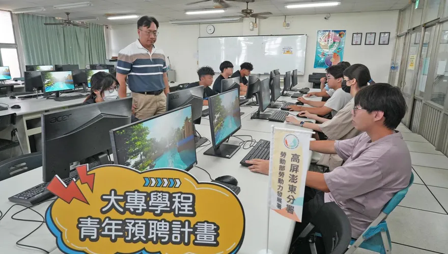 高分署青年預聘計畫　助土木建築學子未畢業先拿企業聘書