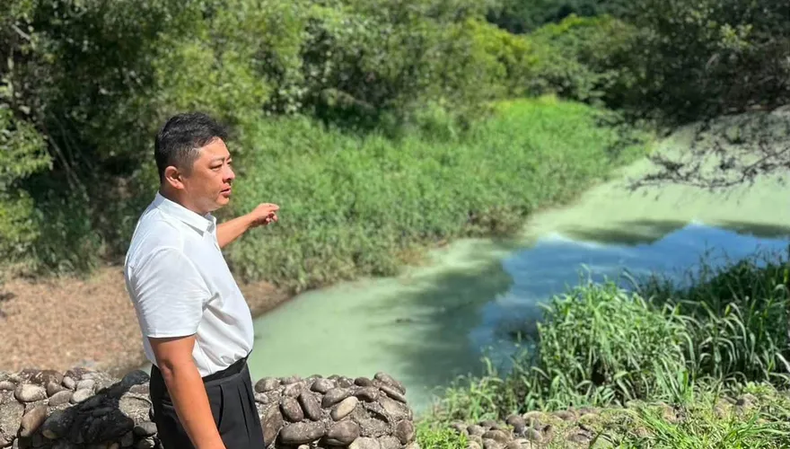 台中大雅滯洪池變「牛奶池」　疑上游工廠偷排廢水7次