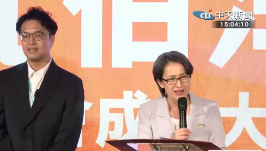 影/蕭美琴大讚沈伯洋「英俊、又帥、又可愛、又溫暖」