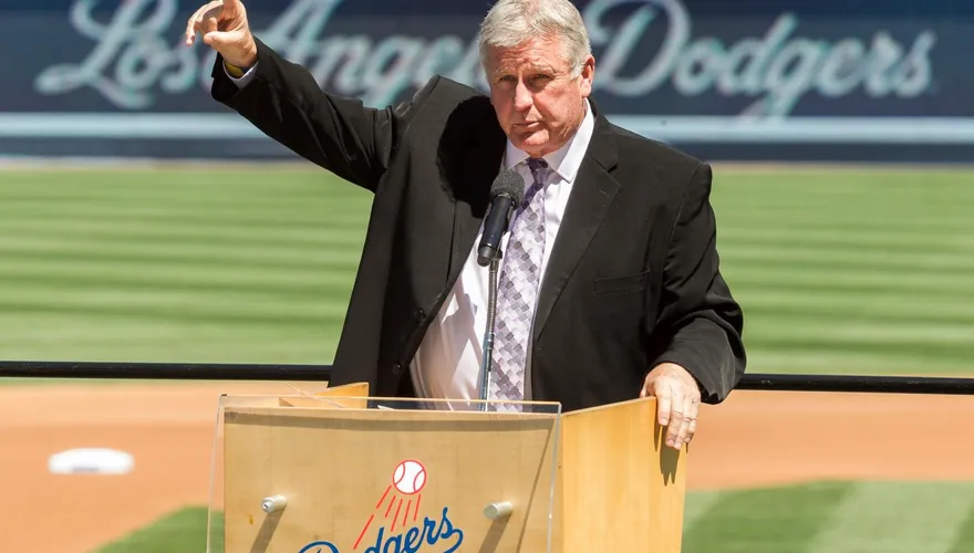 MLB/韌帶移植手術以他為名　傳奇約翰過世享壽83歲
