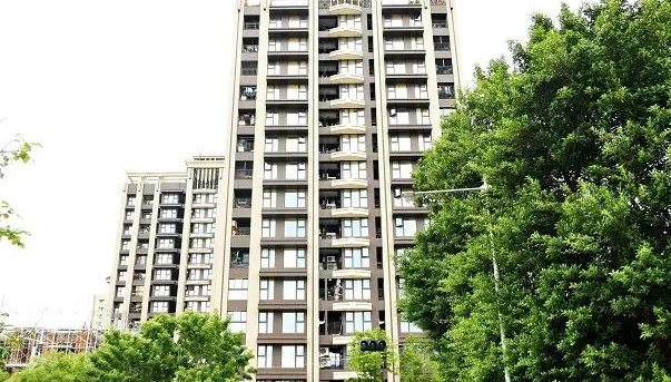 社宅鑰匙竟能互開！她換衣服鄰居突開門闖入　新北住都道歉急清查