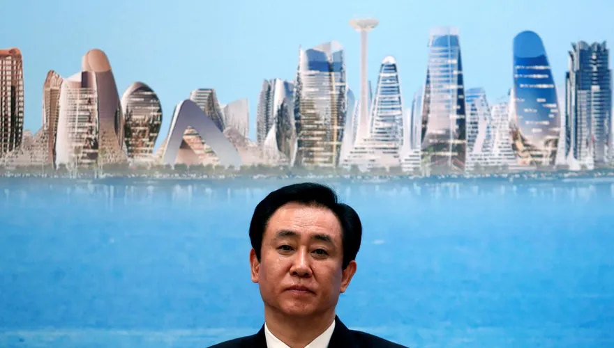 挖糞工變首富！許家印9萬台幣拼出兆元身家　今淪階下囚唏噓落幕