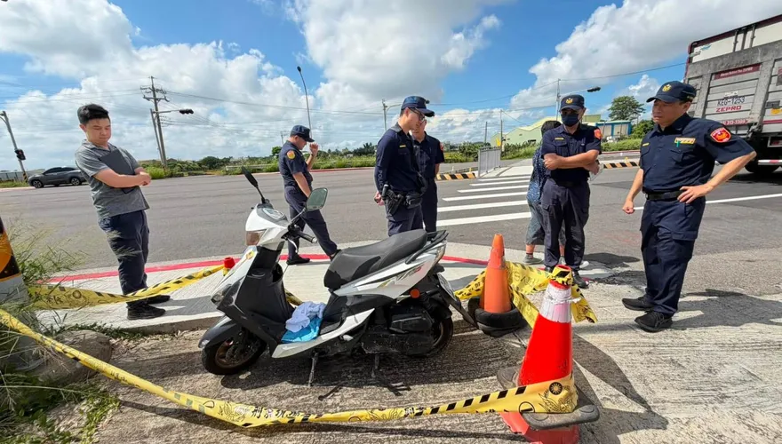 影/彰化伸港工程師撞緣石遭輾死　巧合小姊弟事發地