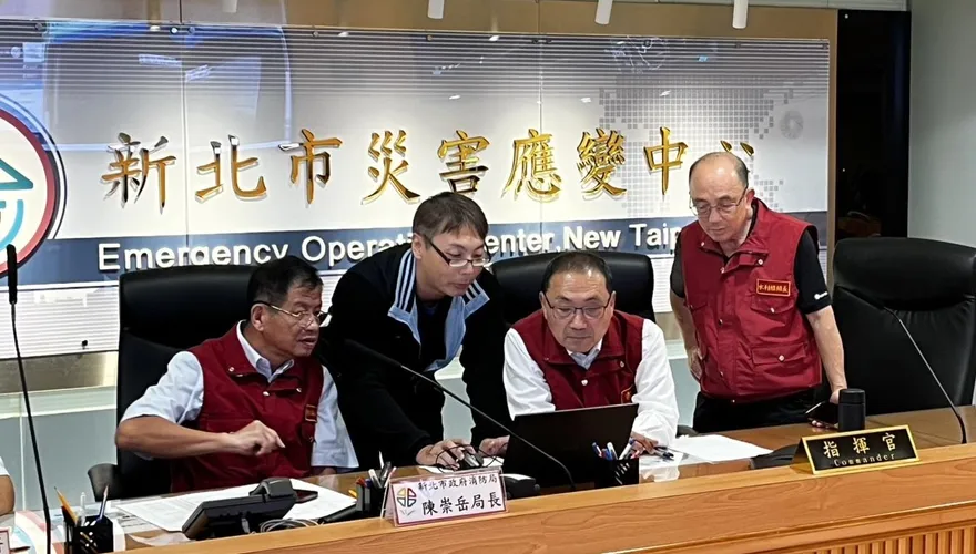 暴雨狂炸新北市府三級開設　37處傳災情積淹水最多