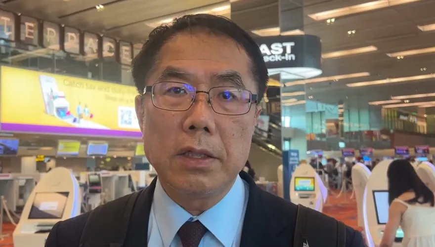 台南發生大爆炸！黃偉哲剛到新加坡拚觀光　緊急搭機返台