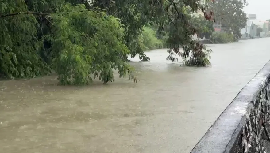 影/暴雨炸南台灣！高屏發布34條土石流紅色警戒