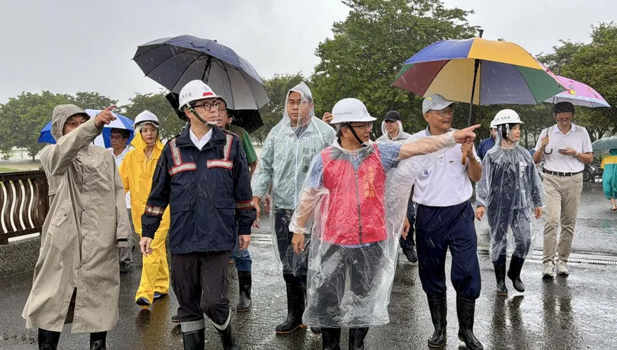 連2天停班課？被列大豪雨警戒　高雄「這時間」宣布明日是否停班課