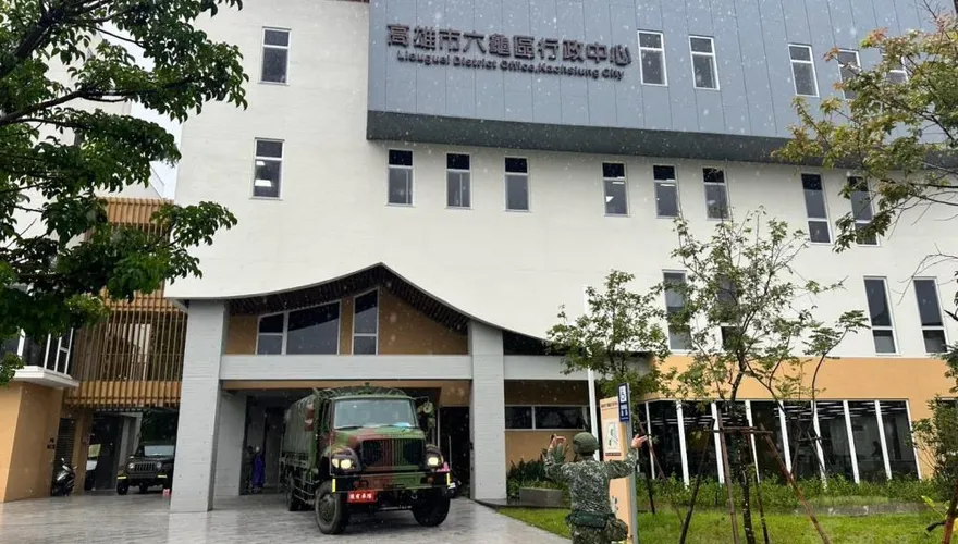 豪雨狂炸南部！嚴防致災第四作戰區兵力進駐那瑪夏、六龜