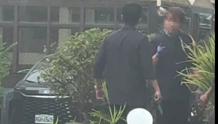 竹北春水堂驚傳持刀衝突　客人用餐到一半拿筷子快逃
