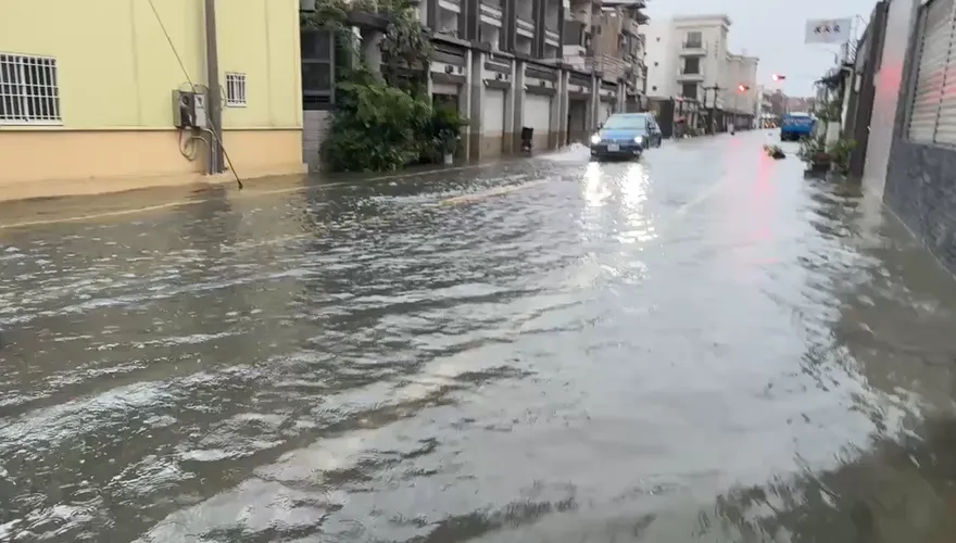 豪雨淹水清淤小心類鼻疽！醫示警：初期症狀易與感冒混淆