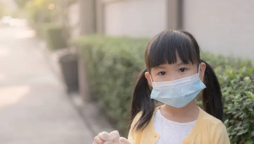 開學季來了！新冠上週仍近2.5萬人就醫　疫苗剩11萬劑