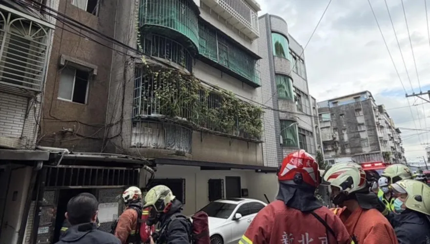 新北中和民宅火警濃煙狂竄　除濕機起火幸無人傷