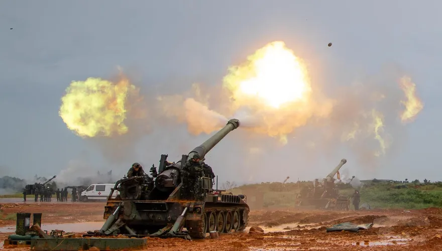 北、中部火砲齊轟　陸軍重砲、迫砲實彈射擊同步登場
