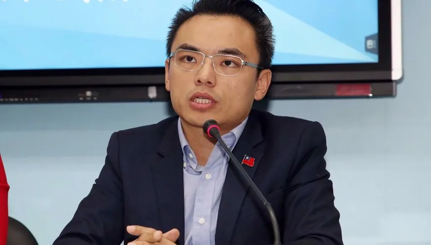 藍黨團幹部改選無人登記！傅崐萁急致電找「他」扮救火隊