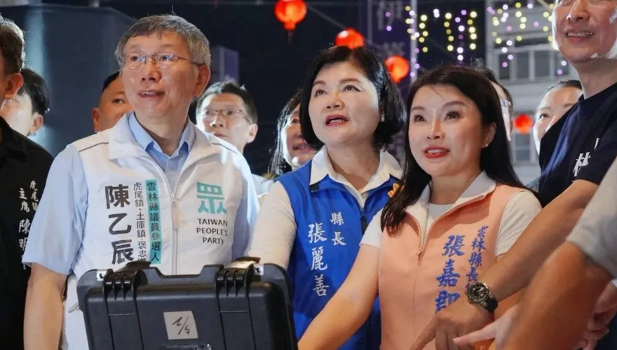 藍白合前哨站？柯文哲赴虎尾挺張嘉郡：未來好縣長