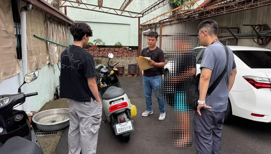 影/帶砂輪機闖彰化宮廟！鋸功德箱搜刮香油錢　雨衣賊台中落網