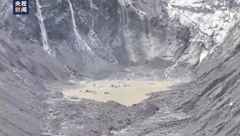 舊湖才縮小…西藏吉隆上游突發山崩　「新堰塞湖」正在形成