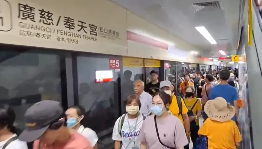 信義線東延段開箱！「廣慈／奉天宮站」擠爆　免費試搭1個月