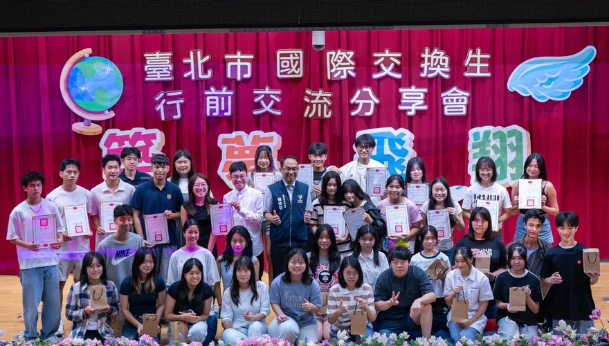 蔣萬安驚天猛料來了！大兒子建中休學將赴美留學