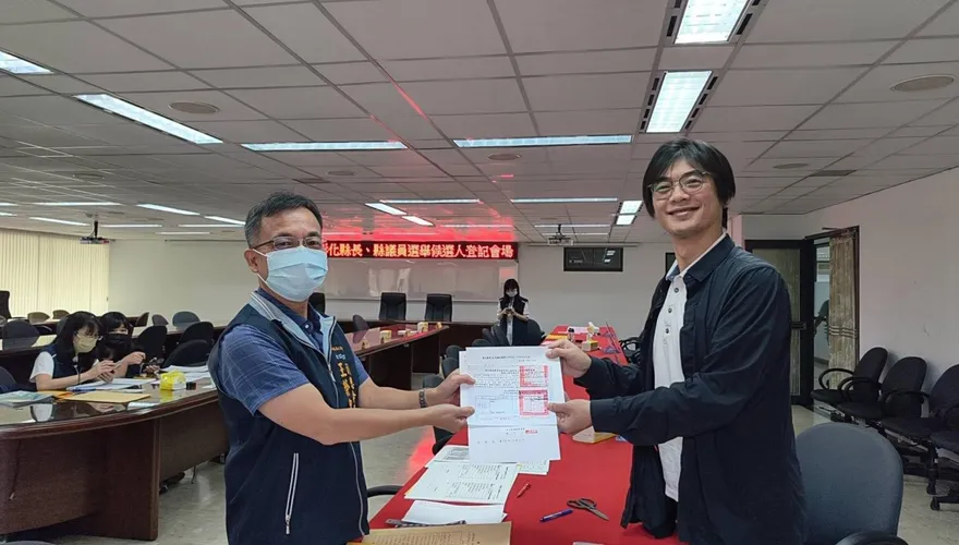 看不下去藍綠白！三連霸議員陳重嘉登記參選彰化縣長