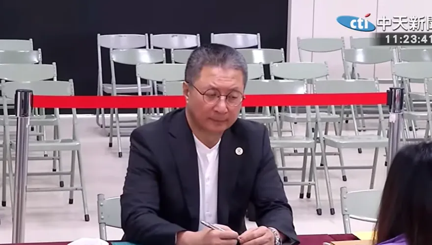 郭璽搶頭香登記參選台北市長！李敖之女參戰士林北投市議員
