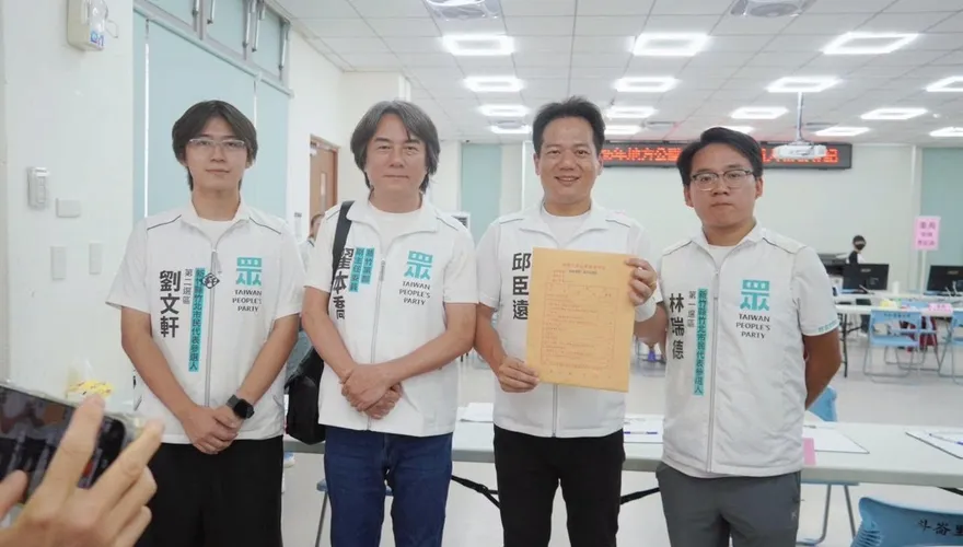 竹北藍白合破局！邱臣遠領表曝心境：我會扛起責任拚到底