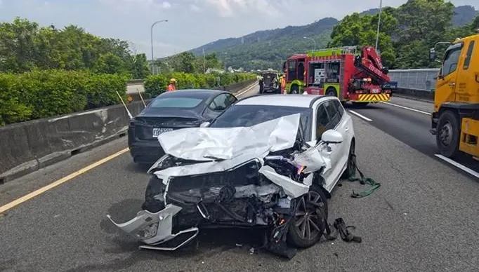 國道二次車禍3死2傷！疑輔助駕駛未煞停　運安會開查了