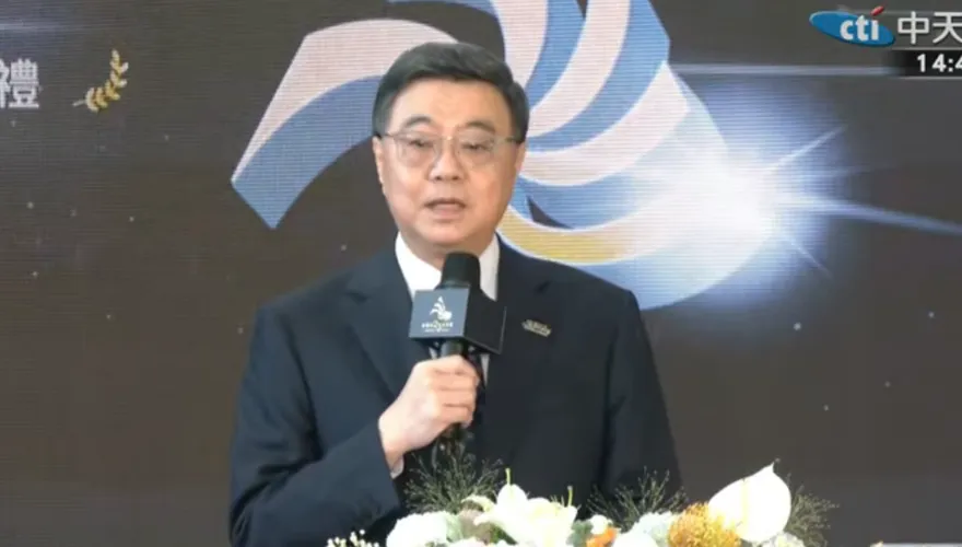 影/8度不副署　卓榮泰自比《少林足球》守門員！