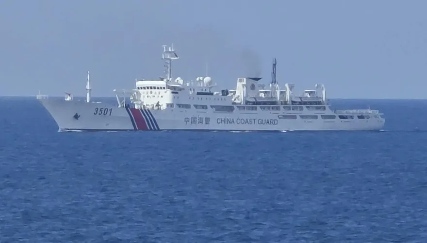 影/惡言囂張！大陸海警強闖東沙海域　威脅：付出沉重代價