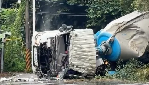 北橫台7線死亡車禍！水泥預拌車翻落山谷　62歲駕駛送醫不治