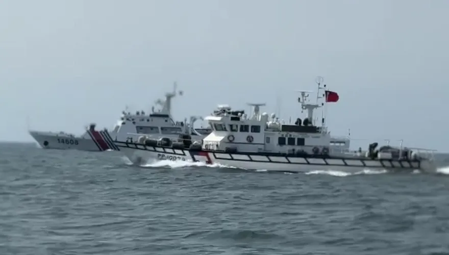 影/大陸海警船今再闖金門海域　海巡廣播併航強勢驅離