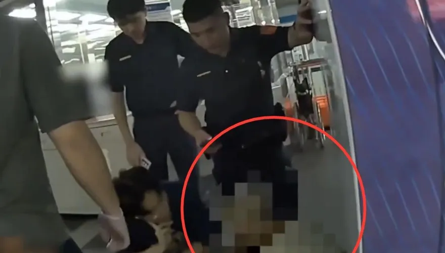 影/北市男捷運站外吸電子菸變喪屍　熱心民眾助警逮人